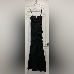 Melanie Lyne Floor Length, Mermaid, Evening Gown. Size 6